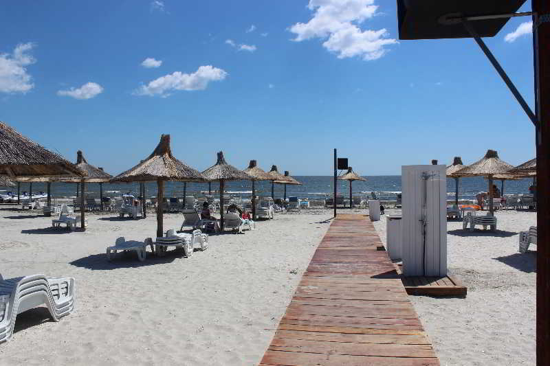 Phoenicia Holiday Resort Mamaia Exterior photo