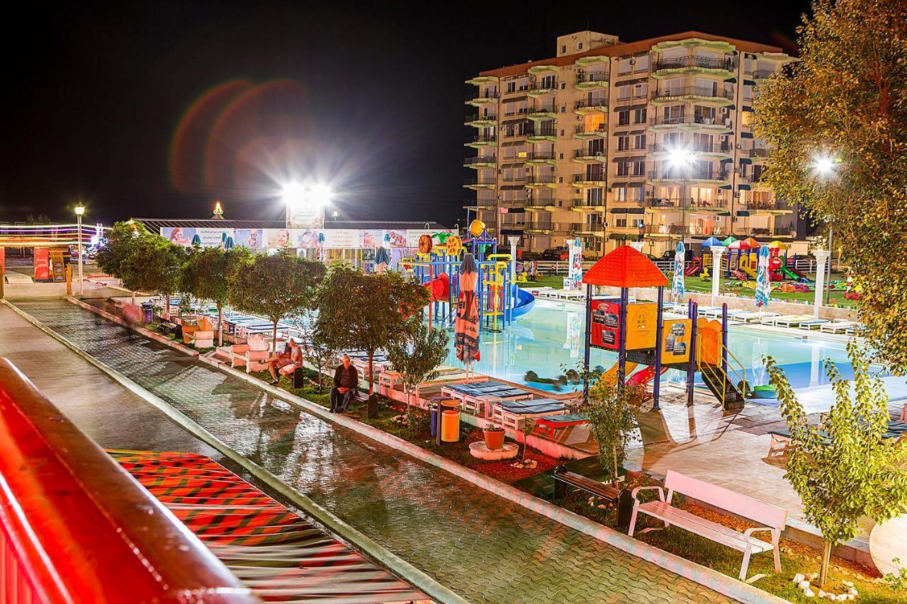 Phoenicia Holiday Resort Mamaia Exterior photo